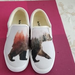 Bucketfeet shoes